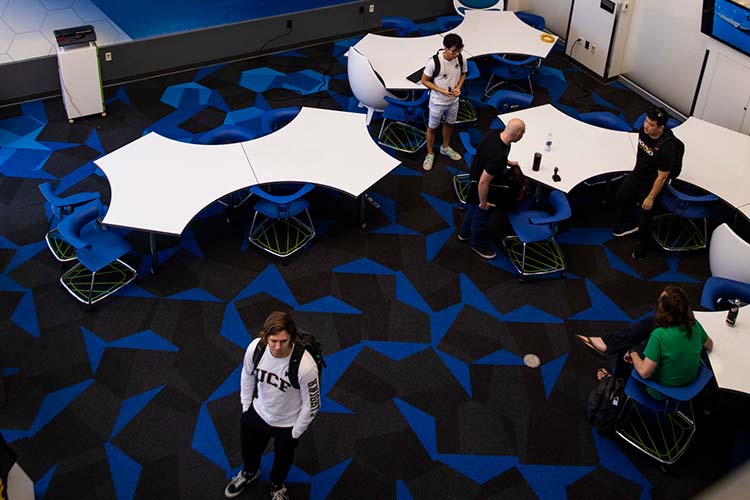 InfoComm educacion 1 HI