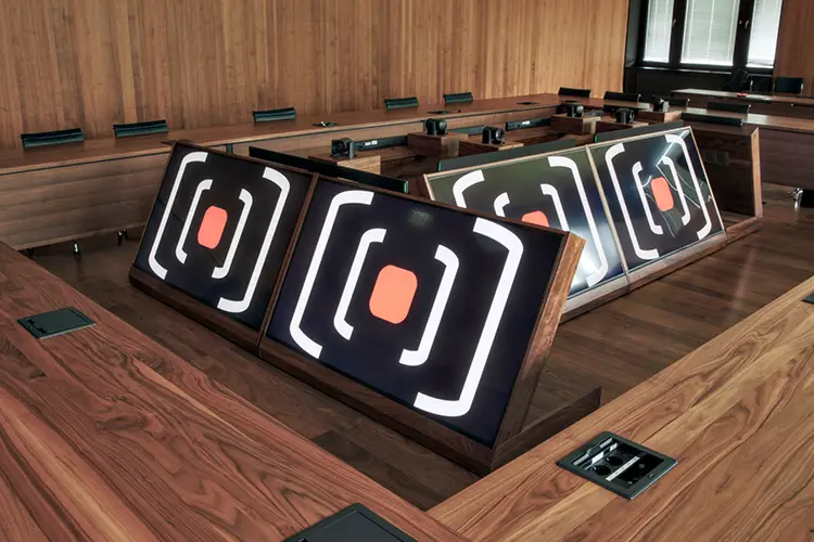 Crestron goetheuniversity 1 HI
