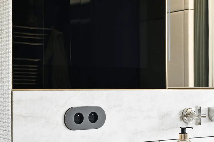 Crestron OpaleTV 2 HI