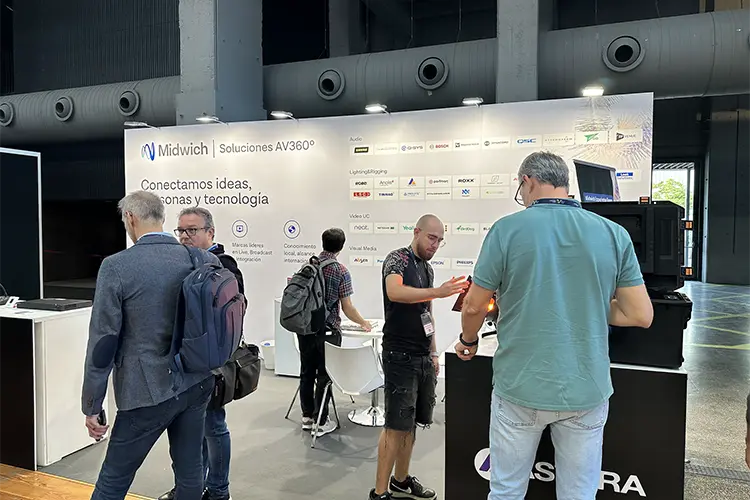 AVL SUMMIT exhibition