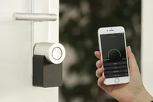 Samsung enhances home security solutions
